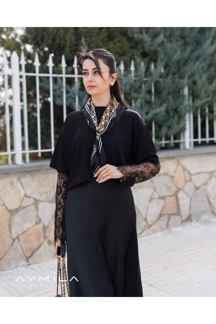 Dantel Kollu T-shirt Siyah